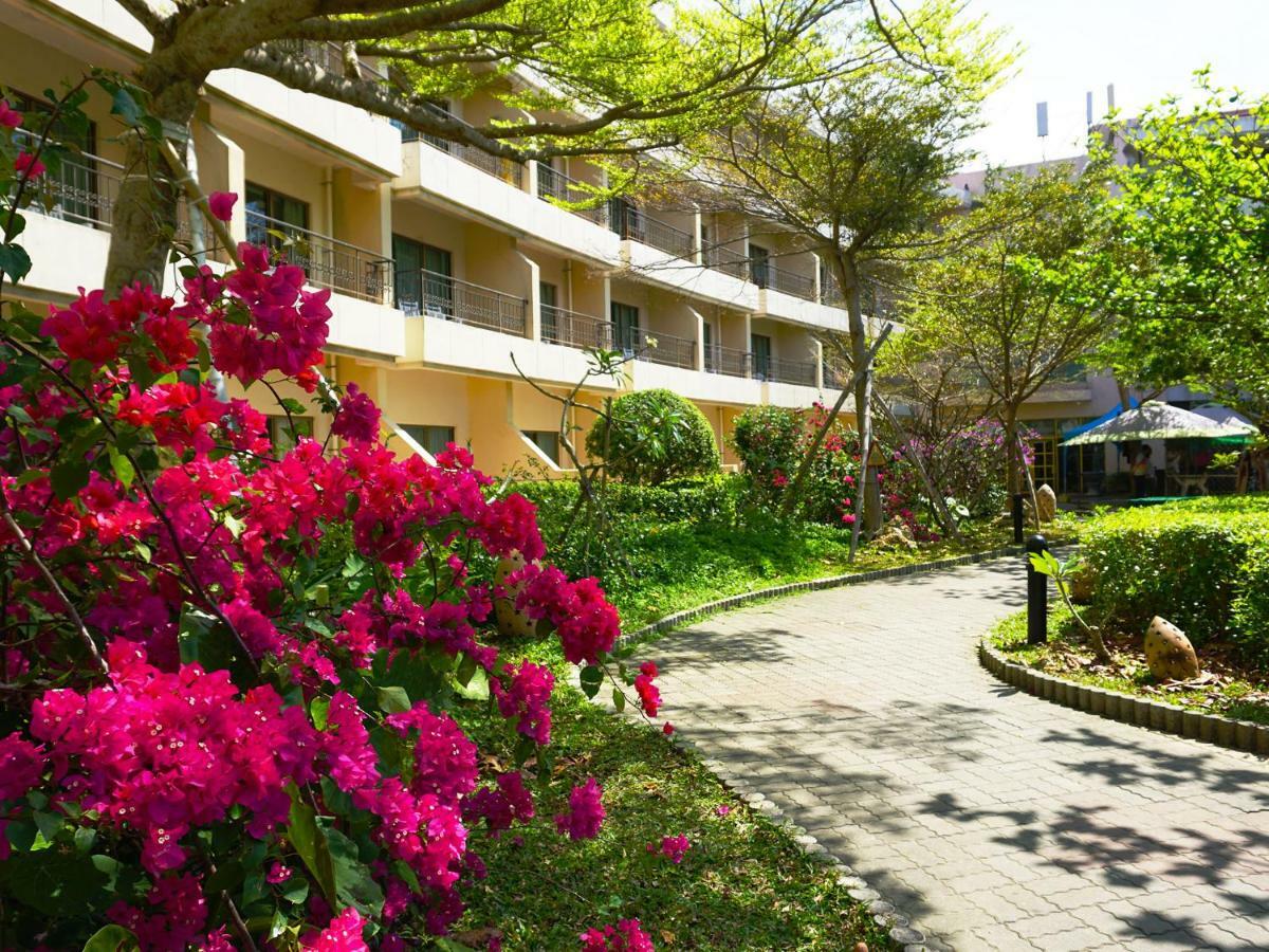 Howard Beach Resort Kenting Exterior foto The campus of the University of Science and Technology of China
